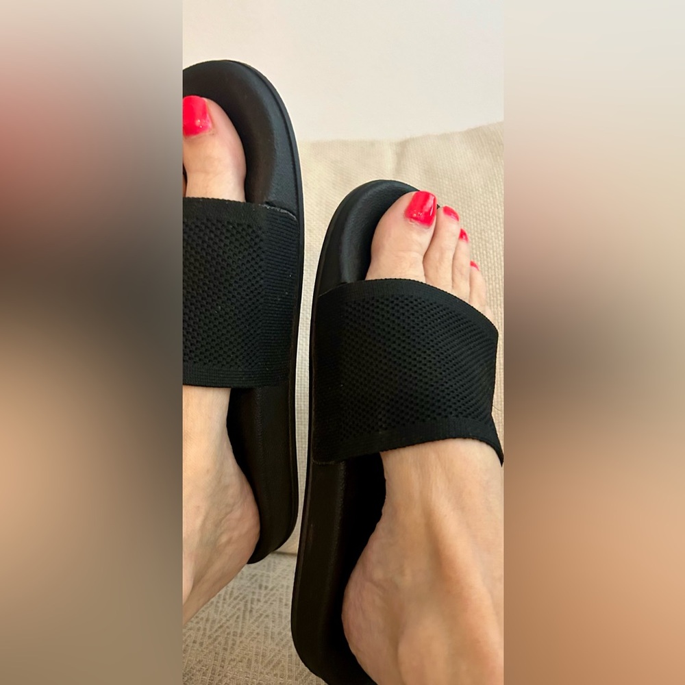 ESPRIT black slides sz 7